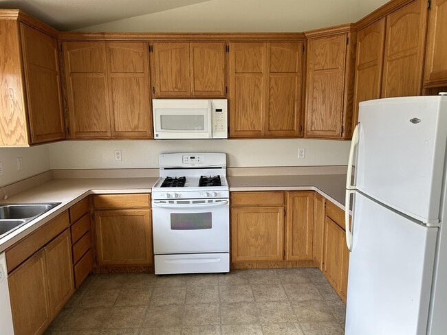 Photo - 954 Woodhaven Dr