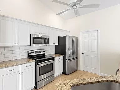 Photo - 830 SW 36th Ter