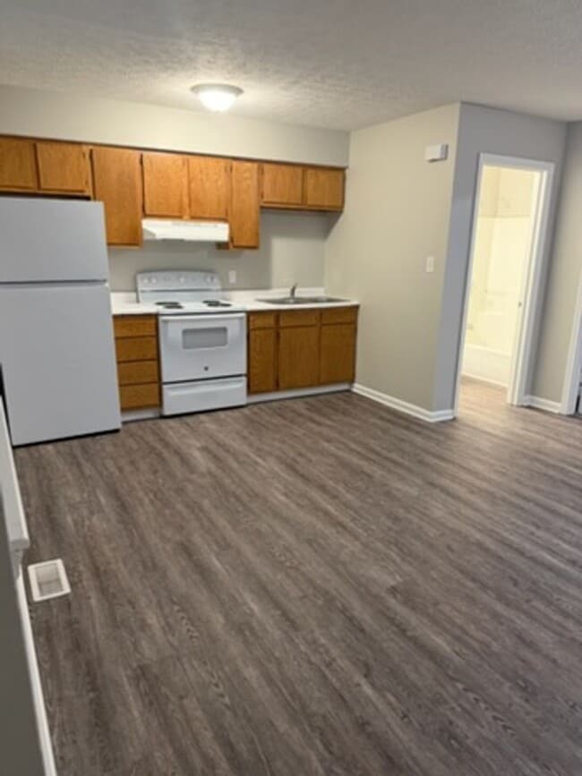 Building Photo - 418 Jason Dr Unit 401