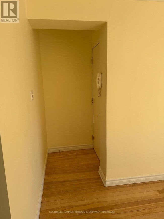 Photo - 406 Montréal Rd Unité 6