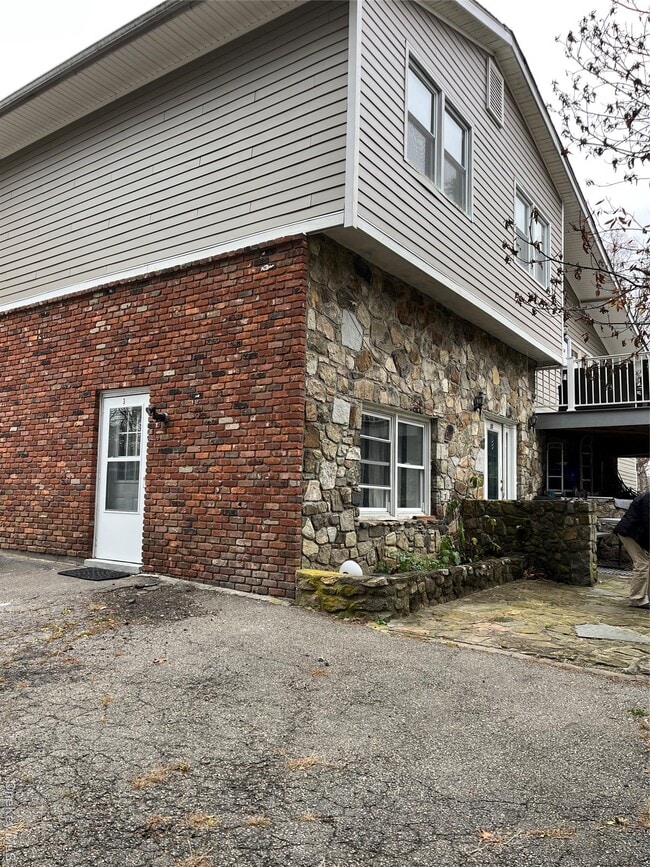 Photo - 21 Armando Rd Unit B