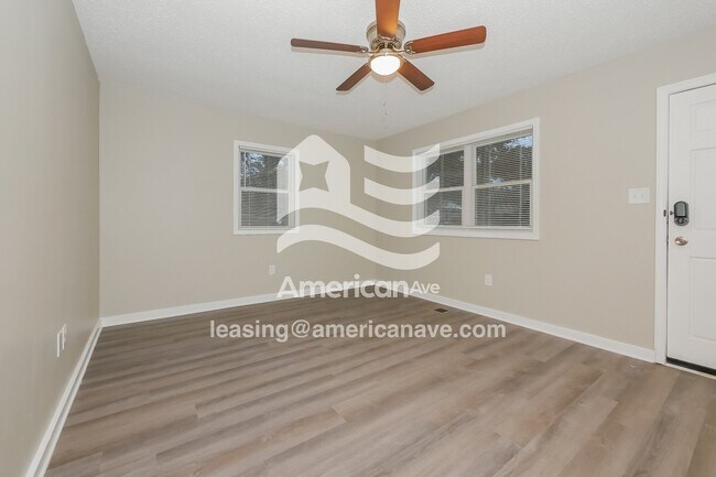 Photo - 341 Johns Rd