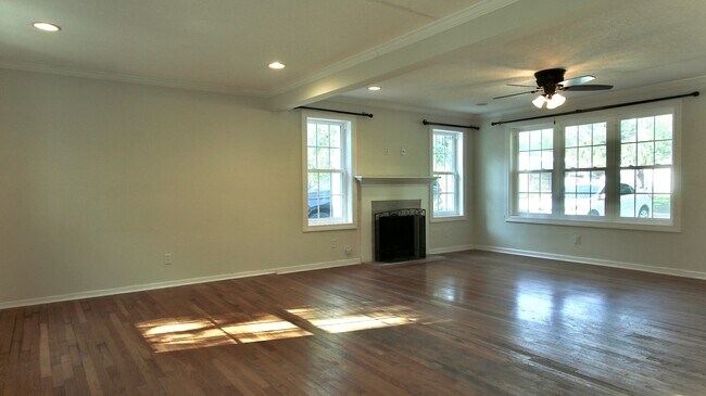 Photo - 1554 Geraldine Dr