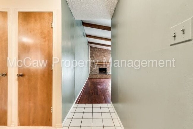 Photo - 2913 Green Ridge St