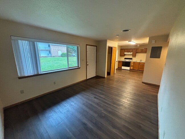 Photo - 2 Bd/1 bath Lower Unit at the Driftless Apartments Unidad 815 - Apt 2 (Lower)