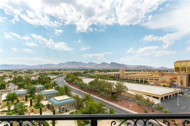 Building Photo - 9101 Alta Dr Unit 505