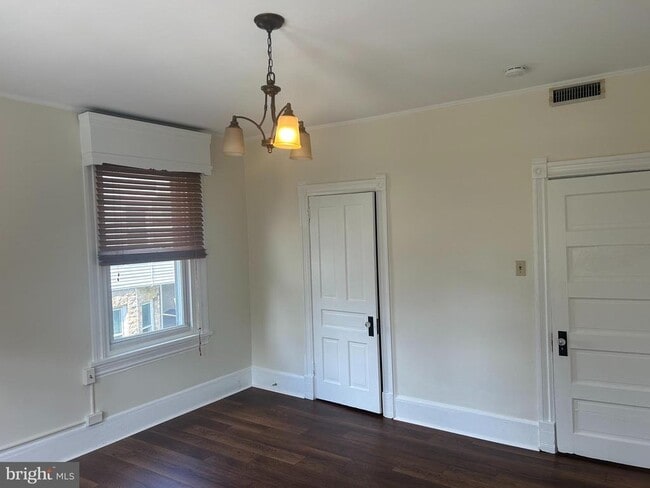 Photo - 209 Grayling Ave Unit 2