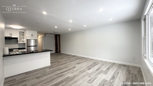 Photo - 42 Wenlock Cres