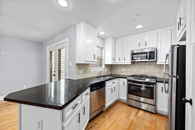 Photo - 5951 S Loop E