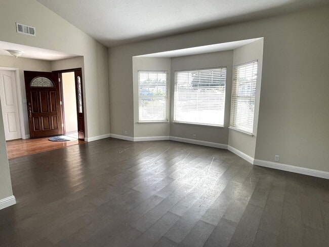 Photo - Beautiful Mesa Oaks Home