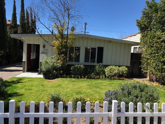 Photo - 5629 Cleon Ave Unidad APT C