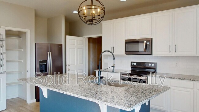 Photo - 9212 Turlough Hts
