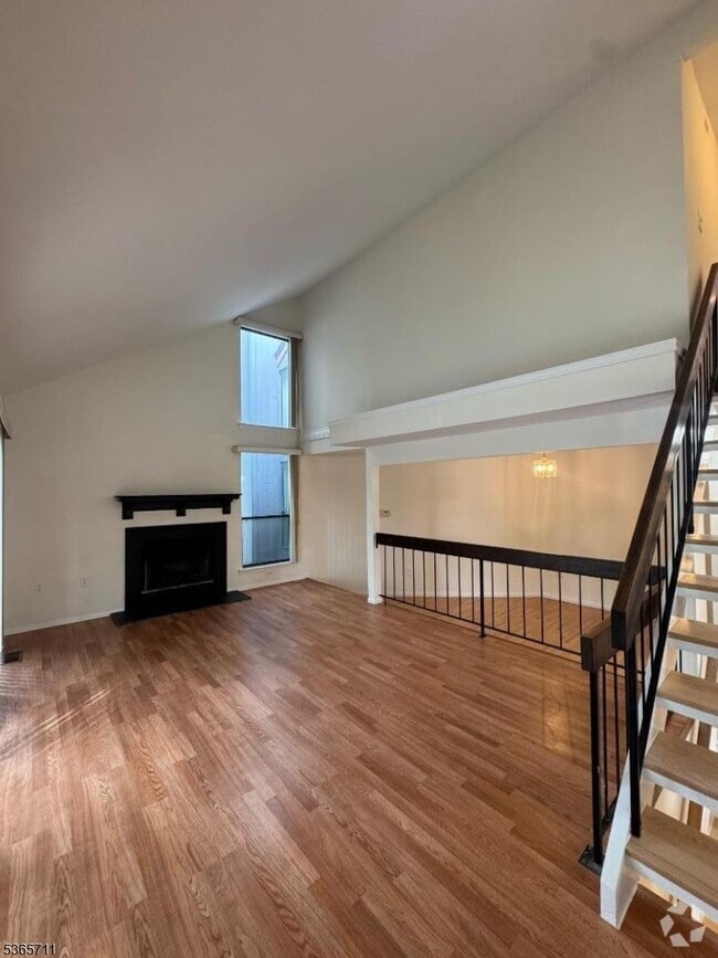 Building Photo - 82 Sycamore Ct Rental