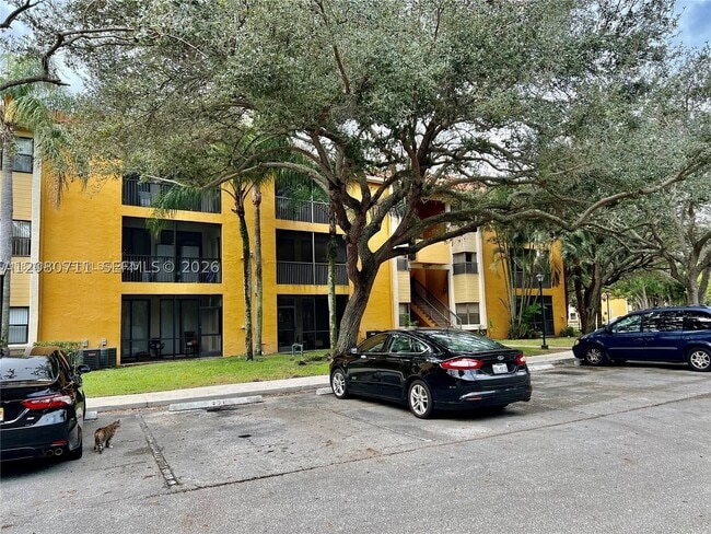 Photo - 3858 Coral Tree Cir Unit 206