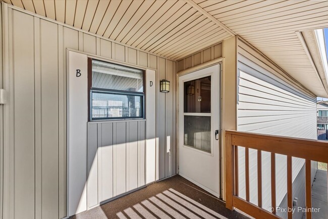 Photo - 5815 Wilshire Ct Unit D