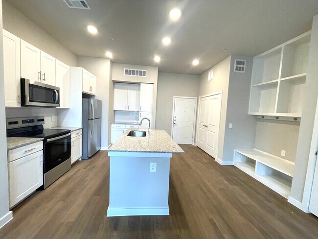 Photo - 1325 Choate Pkwy Unidad 9101
