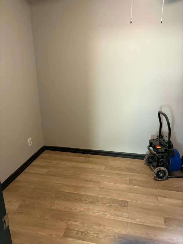 Photo - 324 Church St