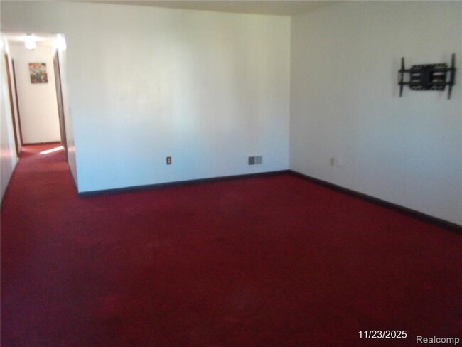 Photo - 16682 Eastland St