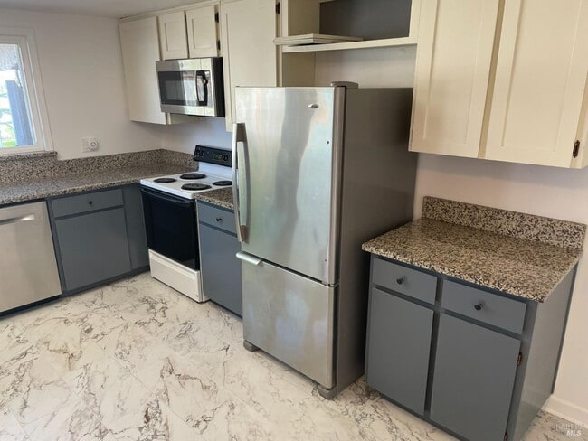 Building Photo - 104 Rene Dr