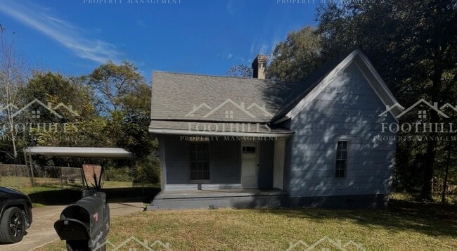 Building Photo - Your Next Home Awaits: 2 Bedrooms, New Car...
