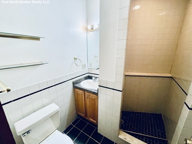 Photo - 300 North St Unit 1