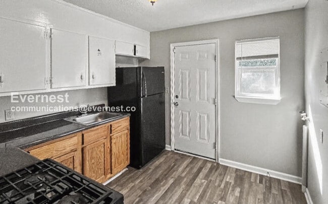 Photo - 1346 Vivian St SW Unit 1