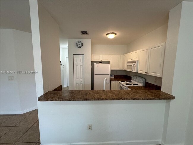 Photo - 1690 NE 33rd Ave Unit 210-6