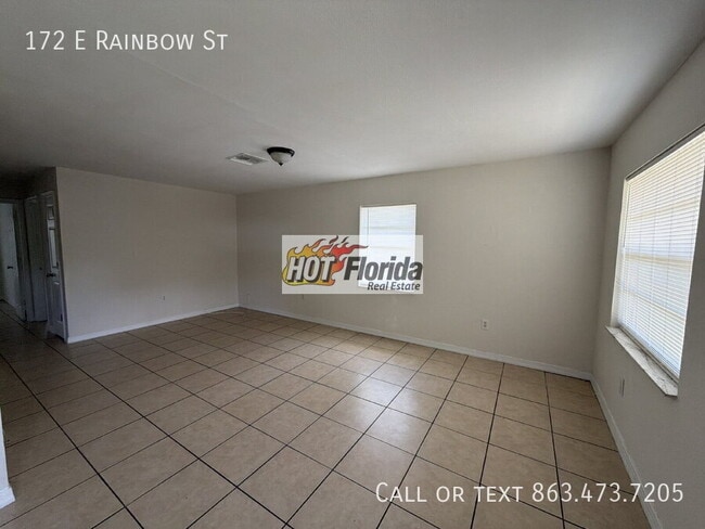Photo - 172 E Rainbow St