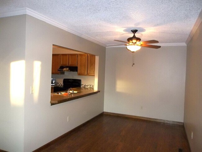 Photo - Comfortable 2-Bedroom Townhome in Fort Collins