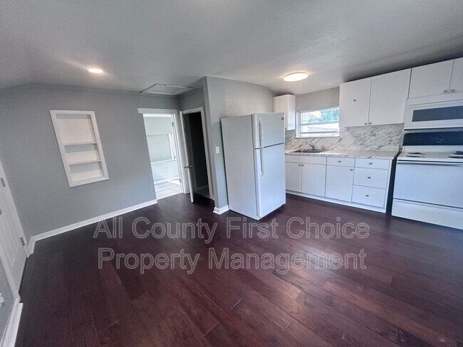 Photo - 5475 42nd St N