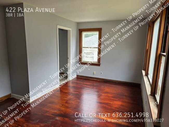 Photo - 422 Plaza Ave