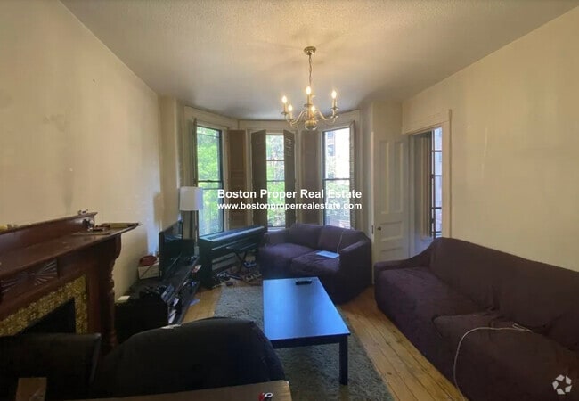 Building Photo - 291 Newbury St Unit 3f Rental