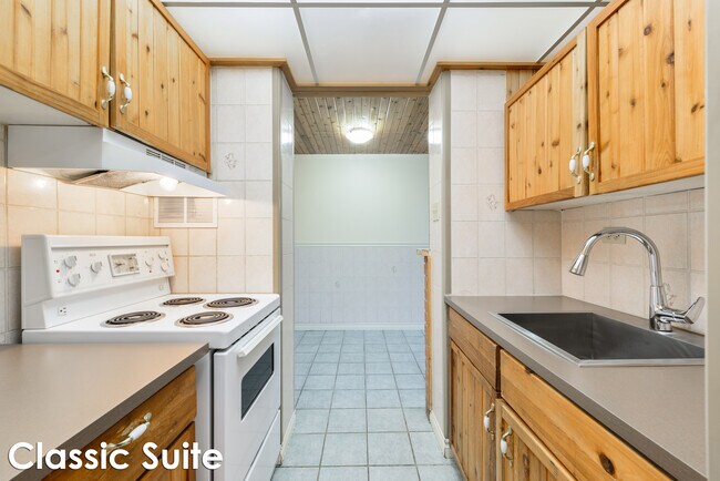 Photo - Kingsway Tower