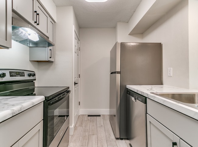 Photo - 1116 Top-O-Hollow Rd