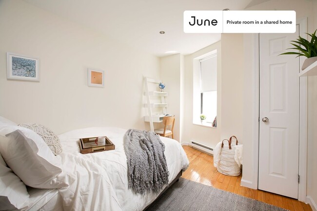 Private bedroom in 4 bed/2 bath Home - Private bedroom in 4 bed/2 bath Home