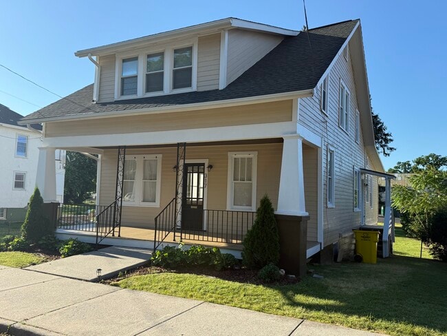 317 E 1st Ave