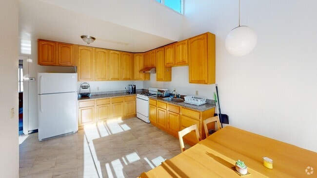 Building Photo - 351 Head St Rental