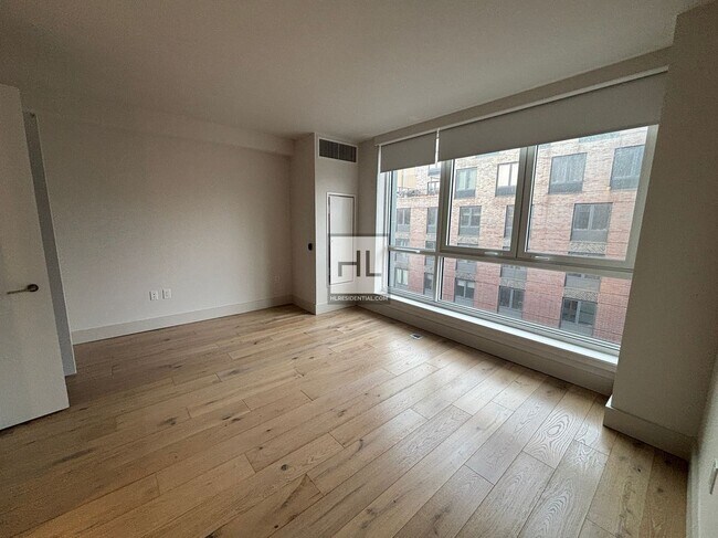 Beautiful 2 Bedroom 2 Bath In East Village... Apartment Unit 4E New
