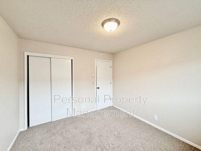 Photo - 928 NE 86th St
