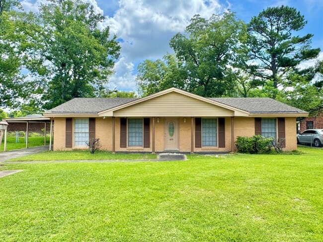 Photo - 3253 Windwood Dr