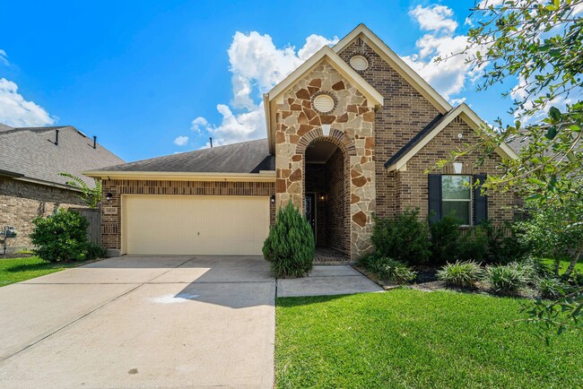 Building Photo - 14726 Woodland Dawn Rental