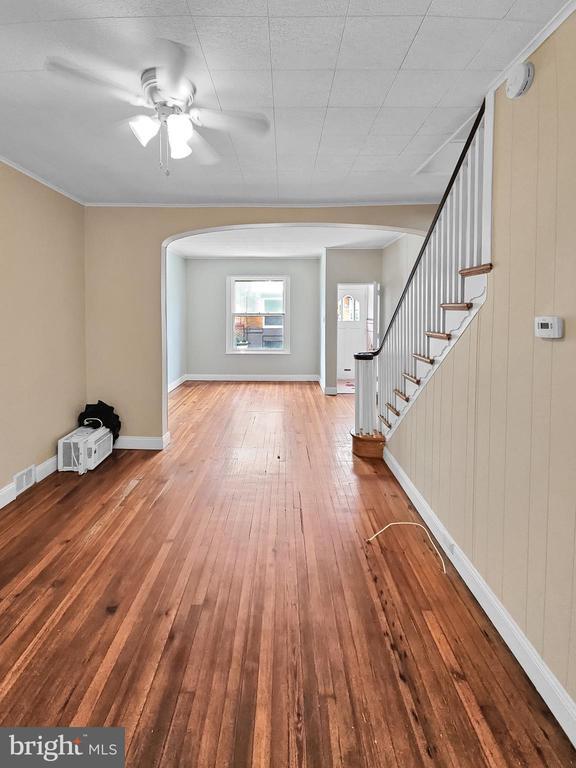 Photo - 2005 Mercy St