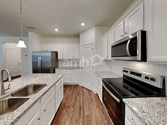 Photo - 732 Callan Ct