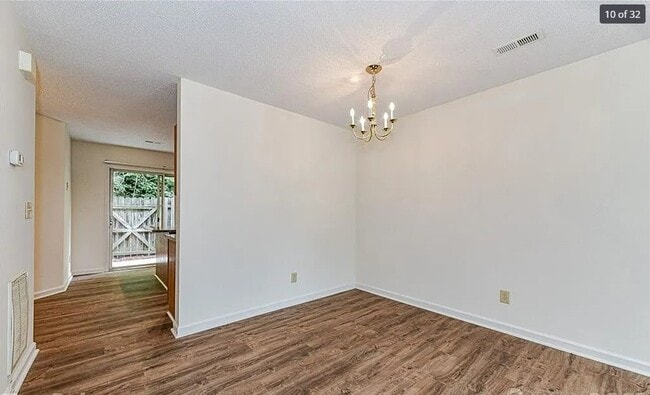Photo - 3640 Huyton Ct