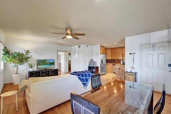 Photo - 1423 Holly Heights Dr Unit 12