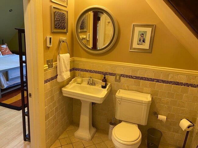 Photo - 285 Norwood Ave