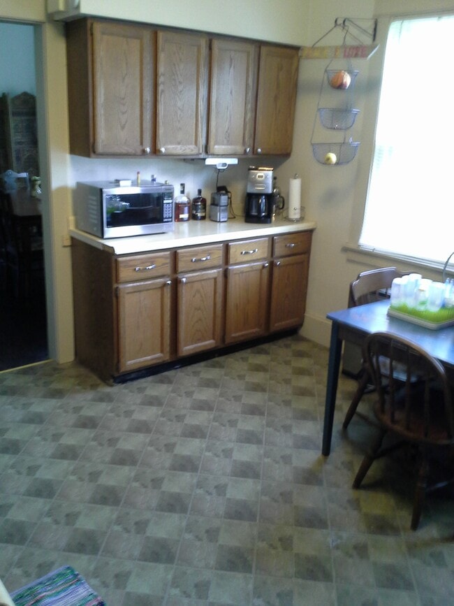 Photo - 2419 E Stratford Ct