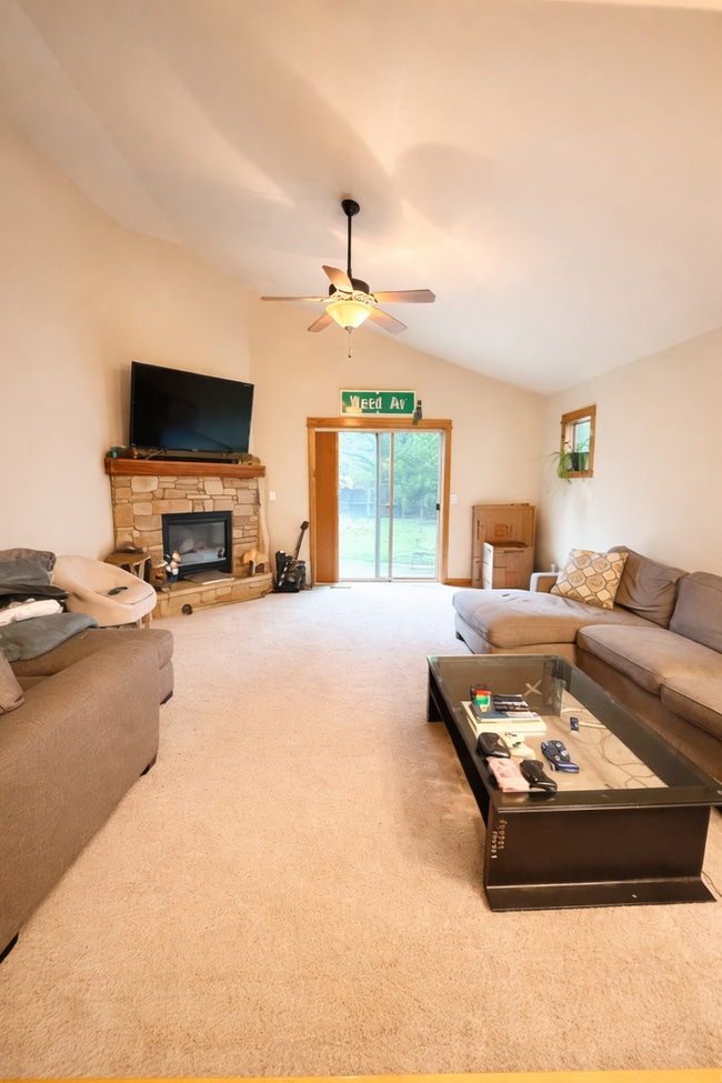 Photo - Beautiful Lodge-Style Single Level 3 Bedroom Home in Mountain Pines!