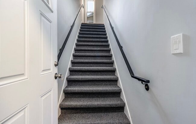 Photo - 4816 N Kilpatrick Ave Unit 1