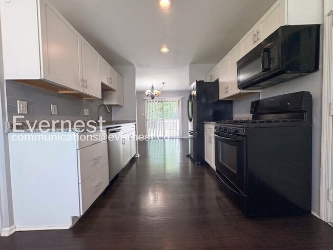 Photo - 5302 Greenough Pl